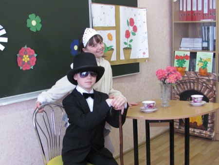 Mrs. Mouse &amp; Mr. Mole